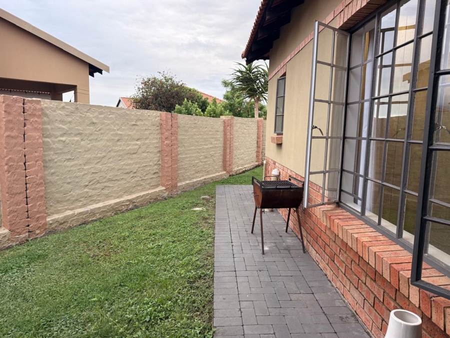 3 Bedroom Property for Sale in Waterkloof East North West